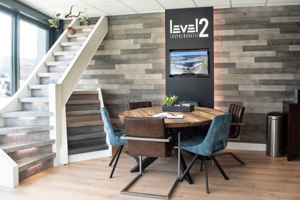 Trapbekleding showroom, Level2 traprenovatie Limburg